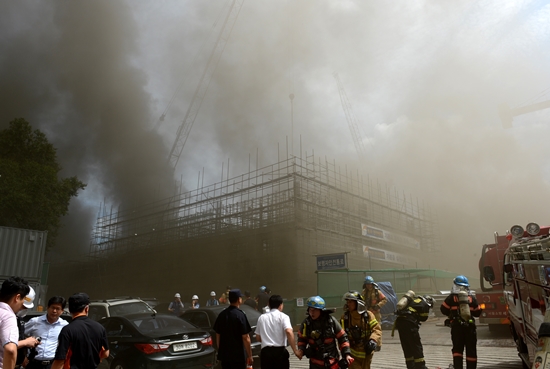2012년 8월 13일 오전 11시 30분께 서울 종로구 경복궁 옆 현대미술관 신축공사장에서 대형 화재가 발생했다.
