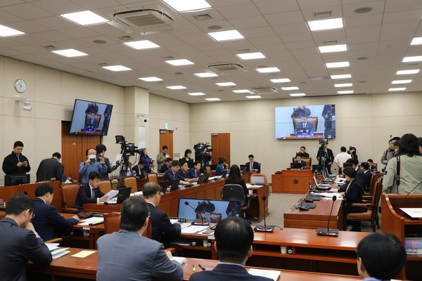 지난 12일 여의도 국회에서 환경노동위원회의 국정감사가 열렸다.