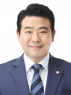 박 정 국회의원(국회 환경노동위원회 위원장)