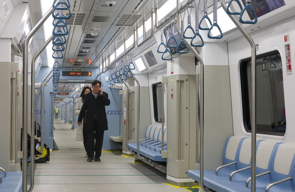 수도권광역급행철도(GTX)-A 수서~동탄 구간 열차의 내부 모습. 사진제공 : 뉴시스