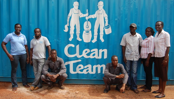 아프리카 가나, 화장실 개선 프로젝트(출처 : www.ideo.org)